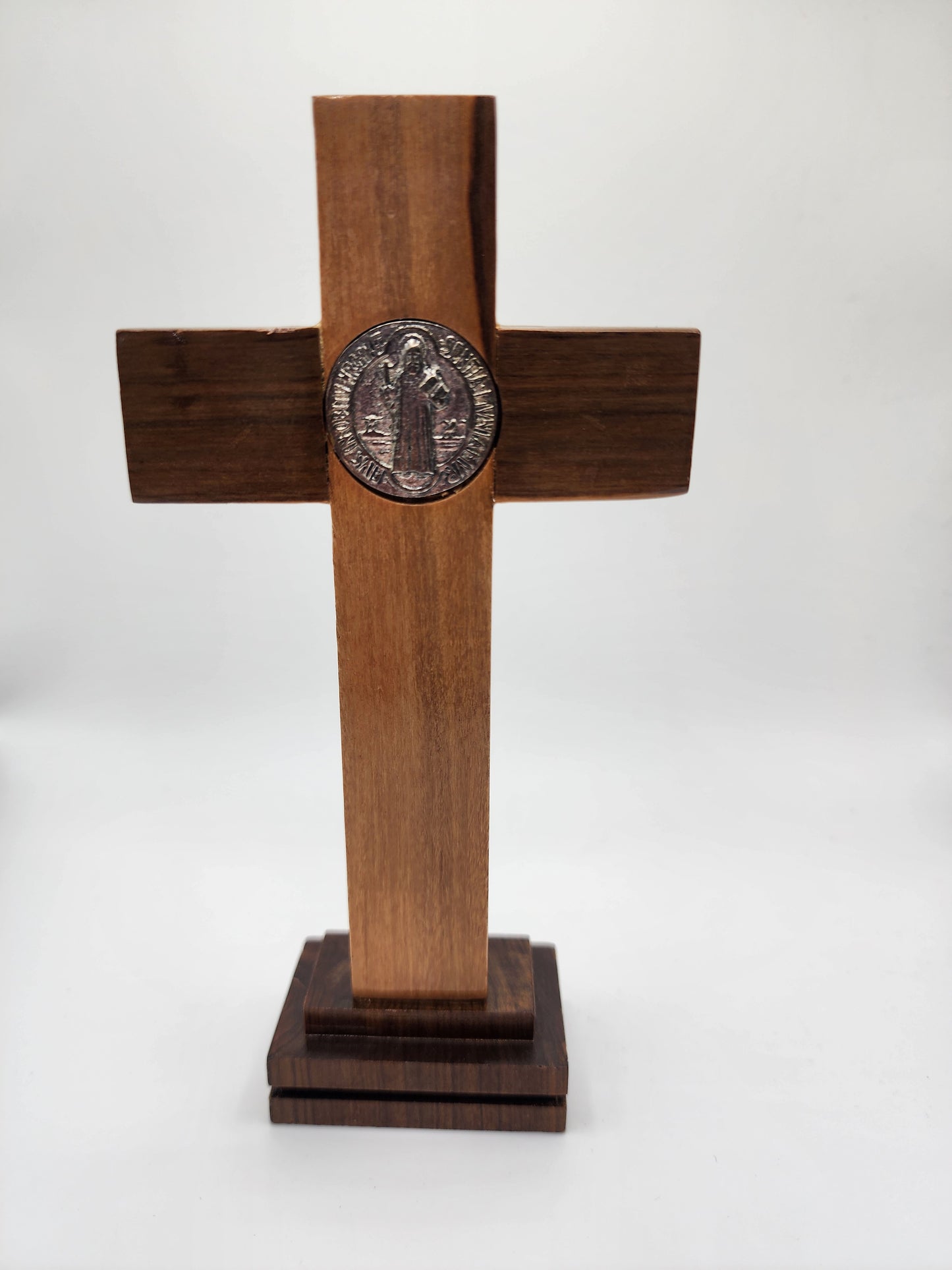 Crucifix with base