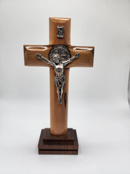 Crucifix with base